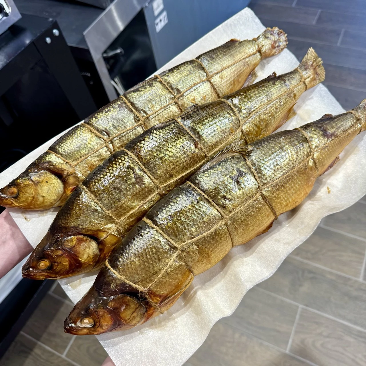 Омуль горячего копчения